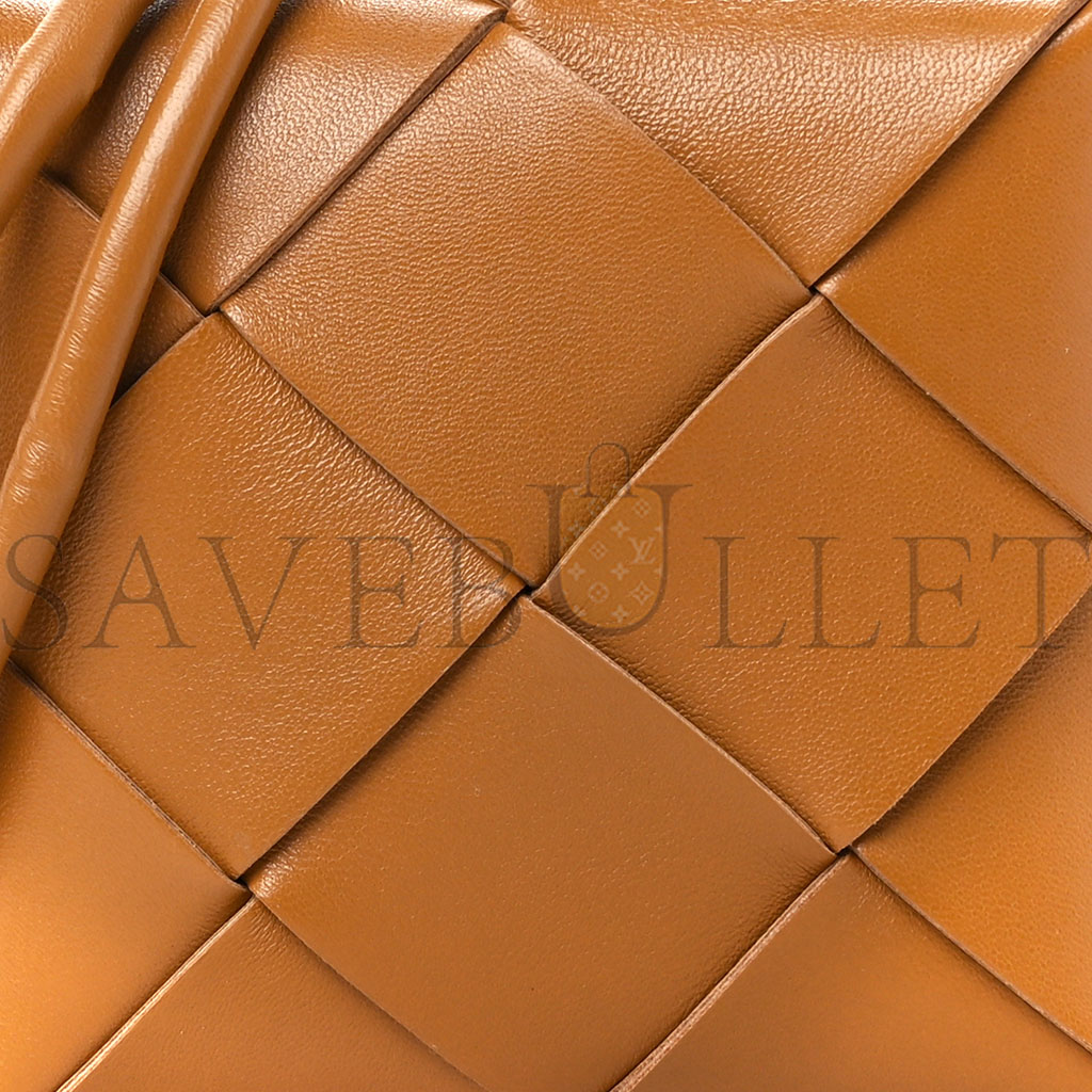 BOTTEGA VENETA LAMBSKIN MAXI INTRECCIATO MINI CASSETTE CAMERA BAG ACORN (15*15*7cm)