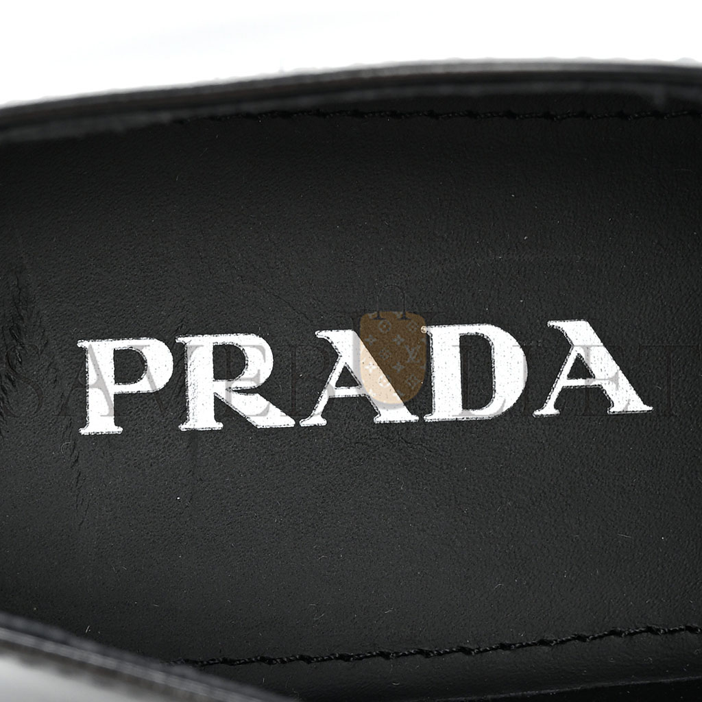PRADA SPAZZOLATO METAL TRIANGLE LOGO 50MM LOAFERS 40 BLACK PRADA SPAZZOLATO METAL TRIANGLE LOGO 50MM LOAFERS 40 BLACK
