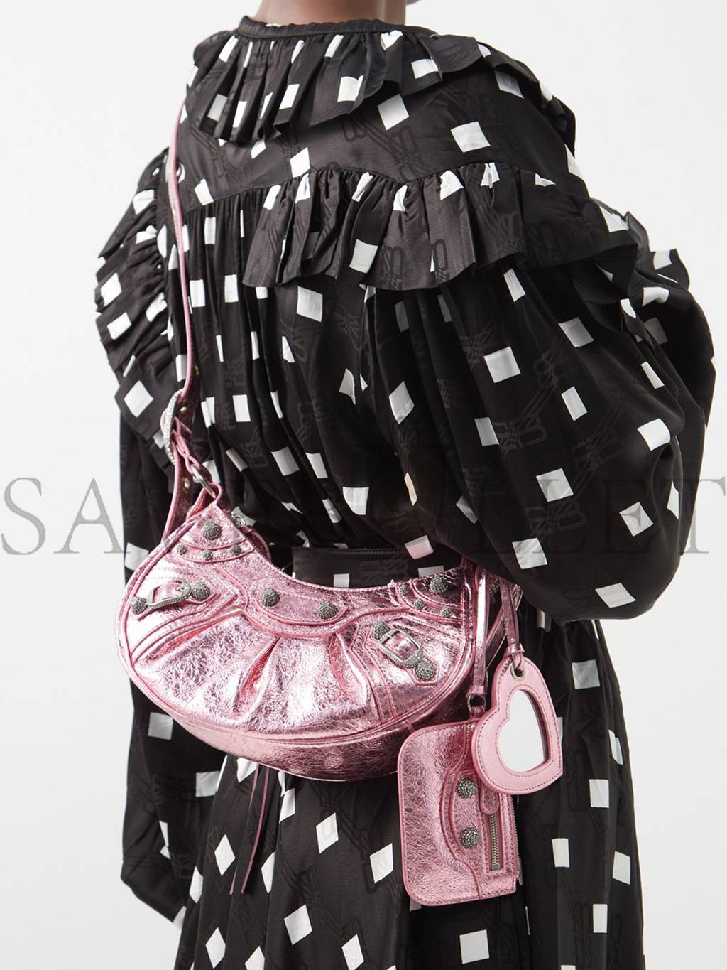 BALENCIAGA PINK LE CAGOLE XS STUDDED LEATHER SHOULDER BAG MATCHESFASHION US (25.6*11.4*7.3cm)