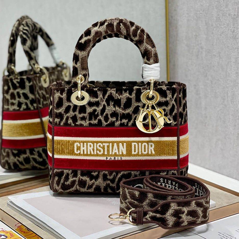 DIOR MEDIUM LADY D-LITE BAG M0565OTGT_M918 (24cm*20cm*11cm)